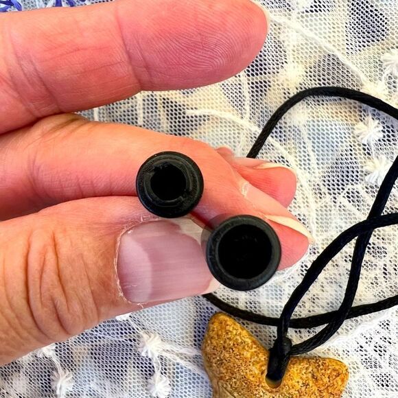 Shark’s Tooth Necklace - Picture 6 of 9